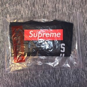 Brand new supreme pocket tee